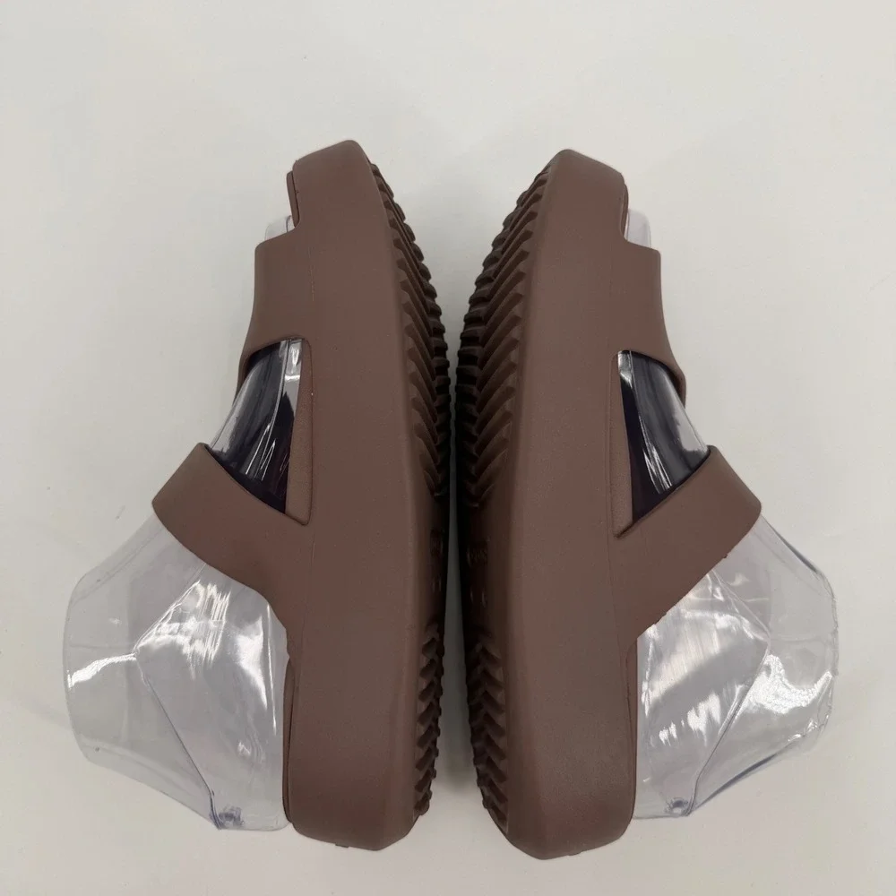 CROCS brooklyn flip